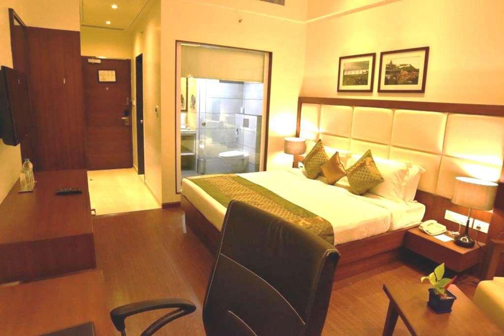 Comfort Inn Donil Vadodara Quarto foto