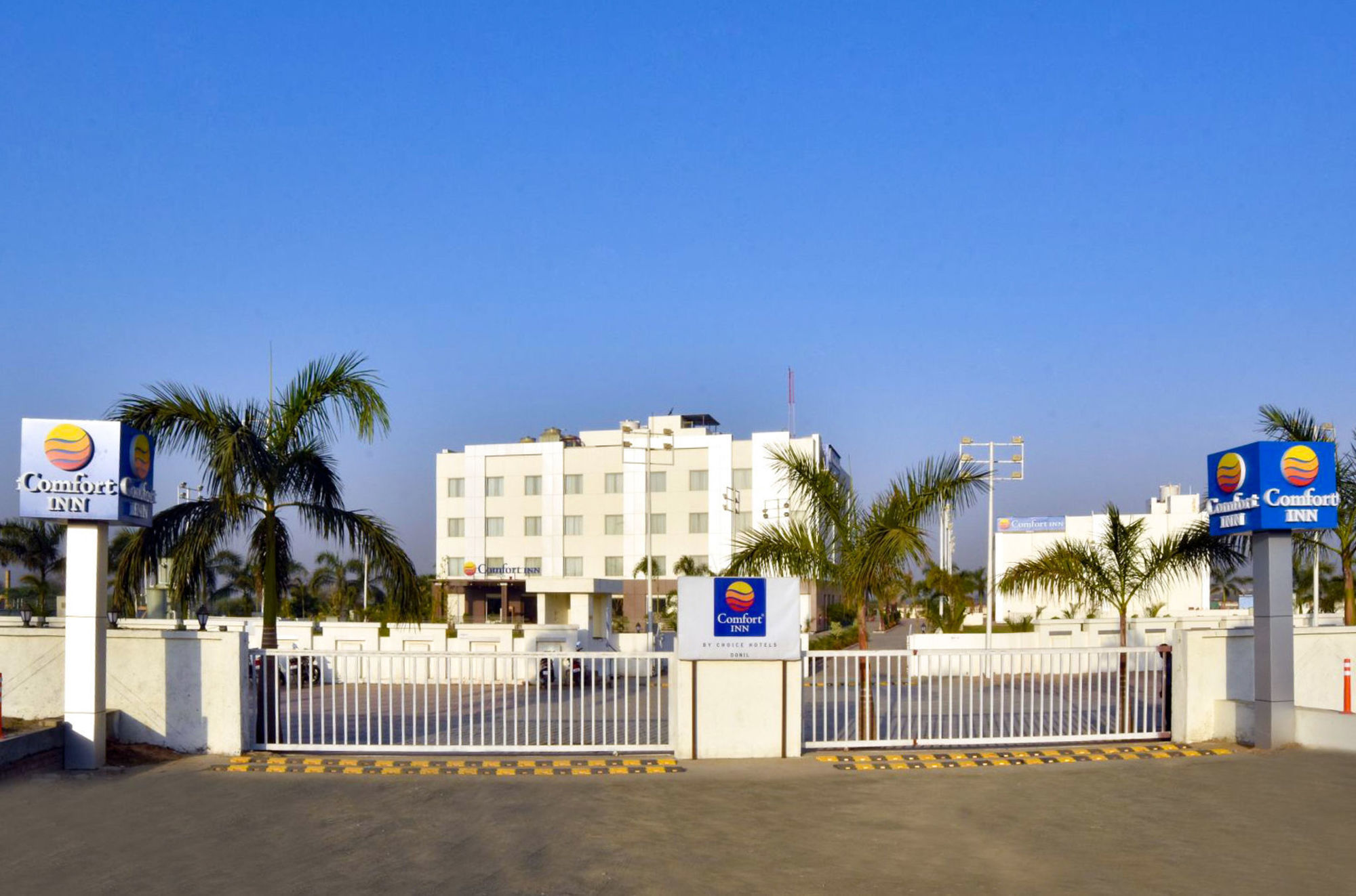 Comfort Inn Donil Vadodara Exterior foto