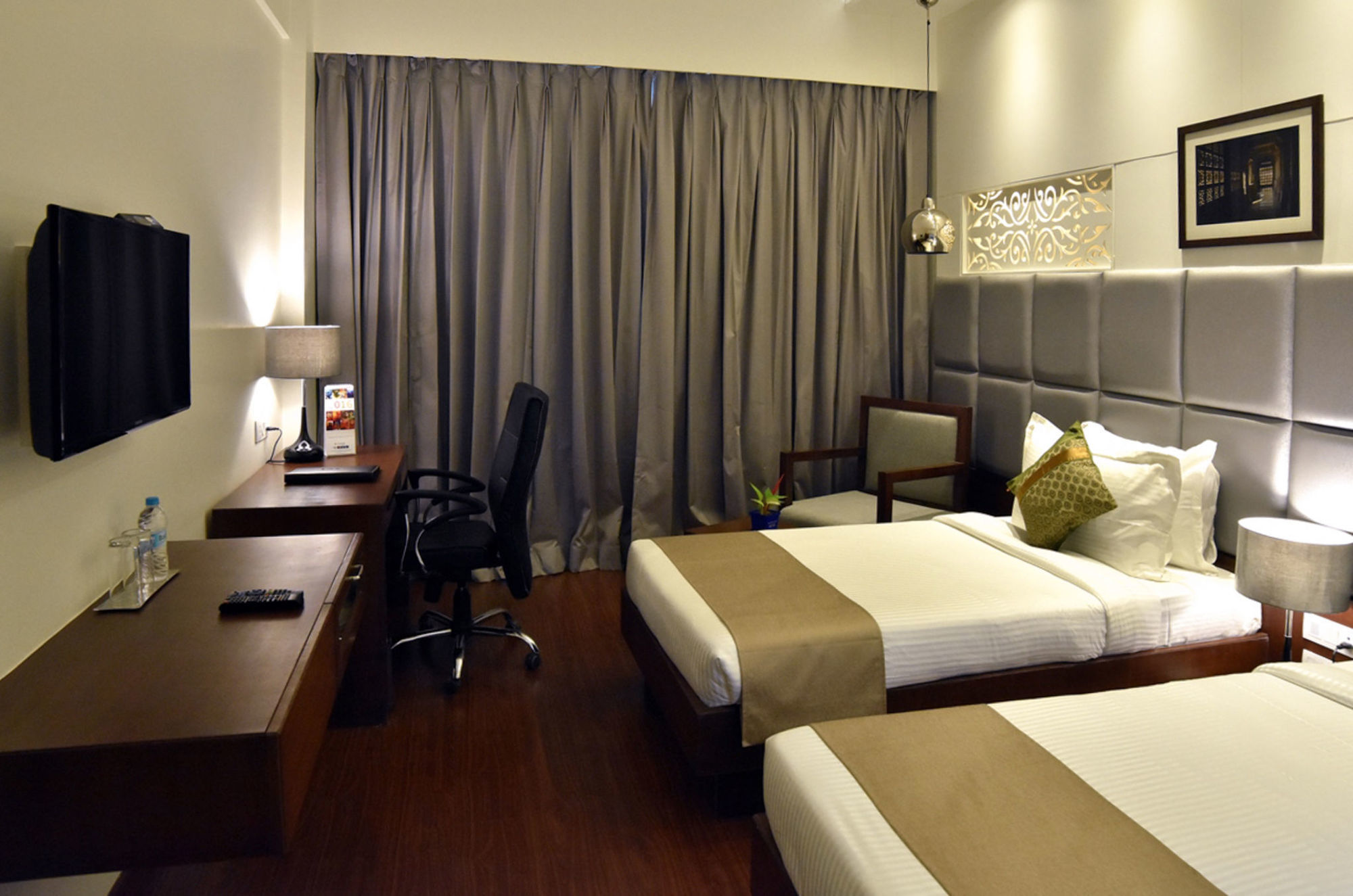 Comfort Inn Donil Vadodara Quarto foto