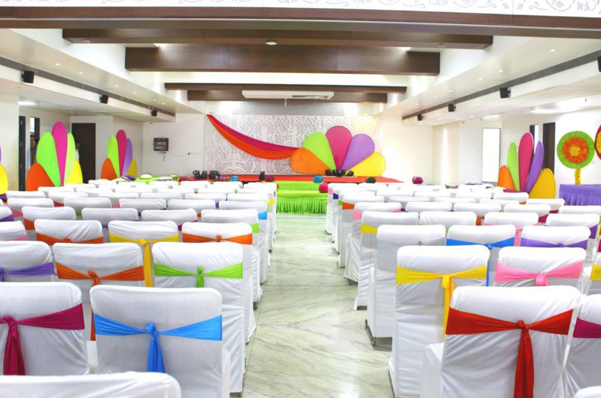 Comfort Inn Donil Vadodara Instalações foto