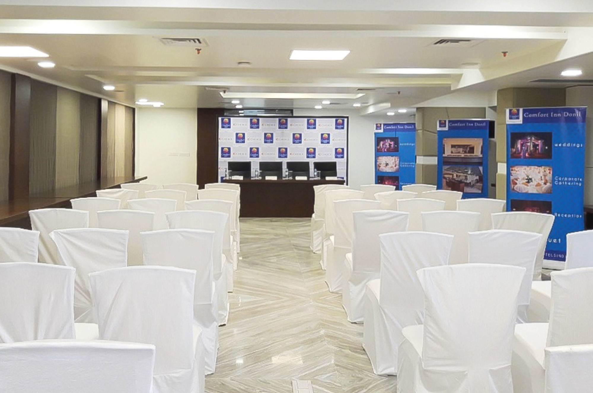 Comfort Inn Donil Vadodara Instalações foto